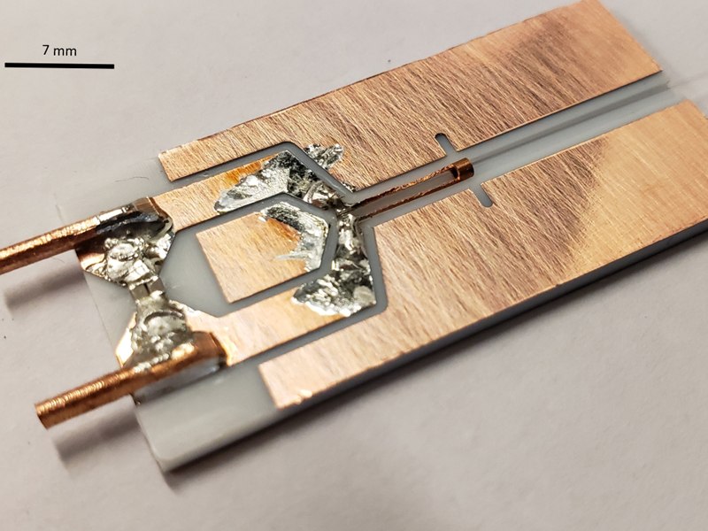 Slotted tube resonator